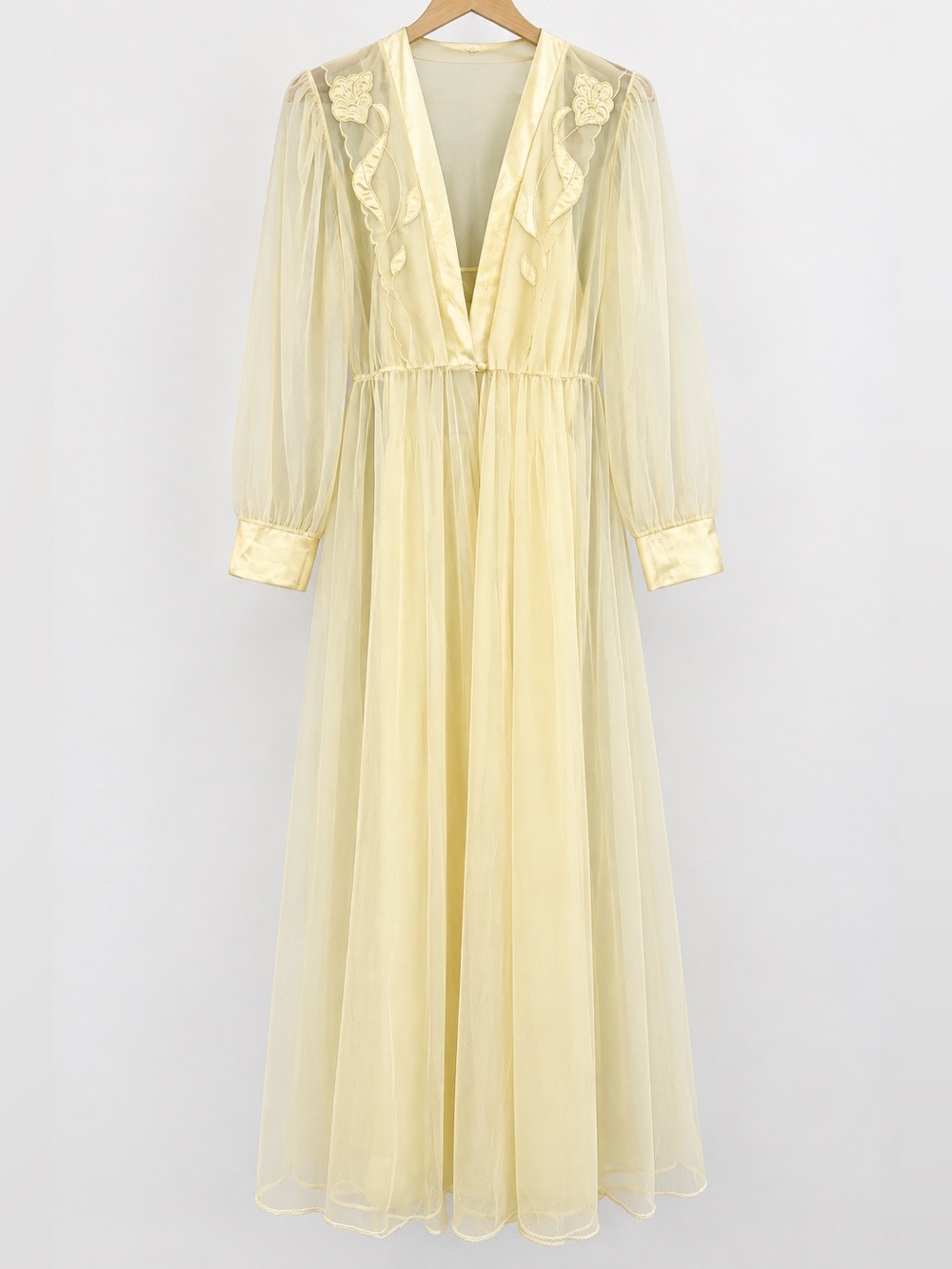 Vintage Cahill Renaissance Pale Yellow Sheer Nylon Nightgown M Feminine